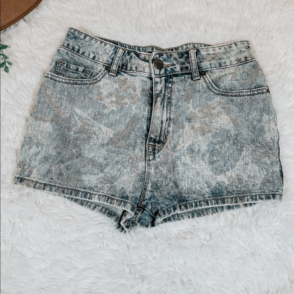 UO Erin faded floral high rise BDG jeans size 27